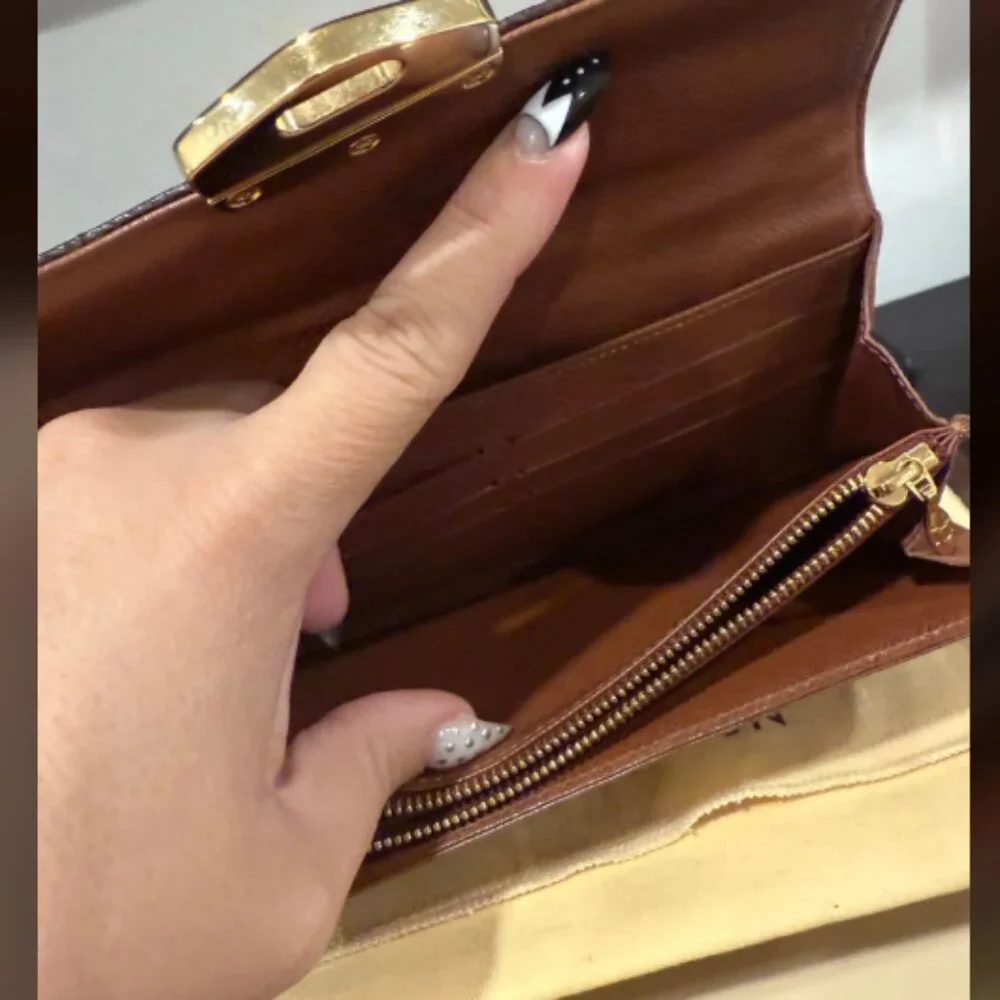 ‼️SALE‼️ Louis Vuitton | Monogram Sarah Etoille, Wallet w/Box & Dusty - Picture 4 of 5